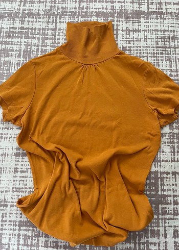 Camel Renkli Kısa Kollu Boğazlı