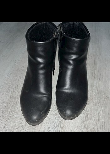 Siyah Deri Stiletto Topuklu Bot
