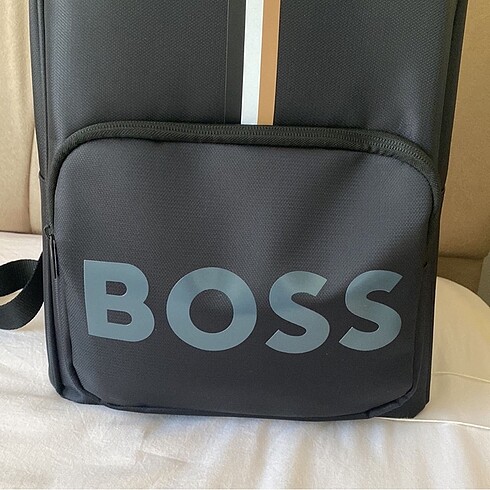 Hugo Boss Boss sırt çantası ????