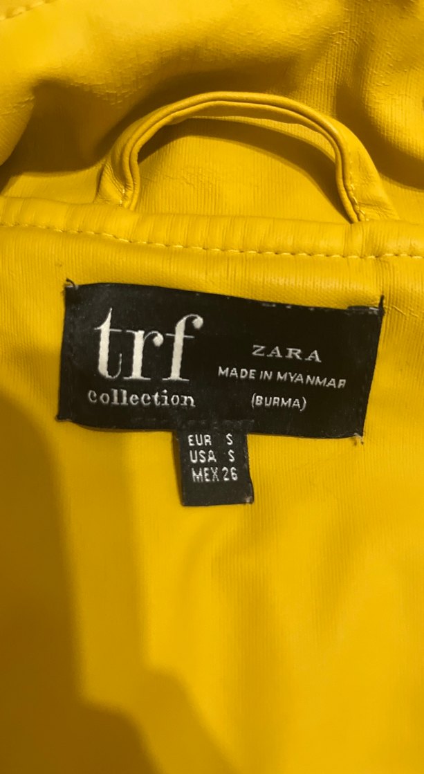 Sarı Kapüşonlu Midi Yağmurluk - Görsel 2