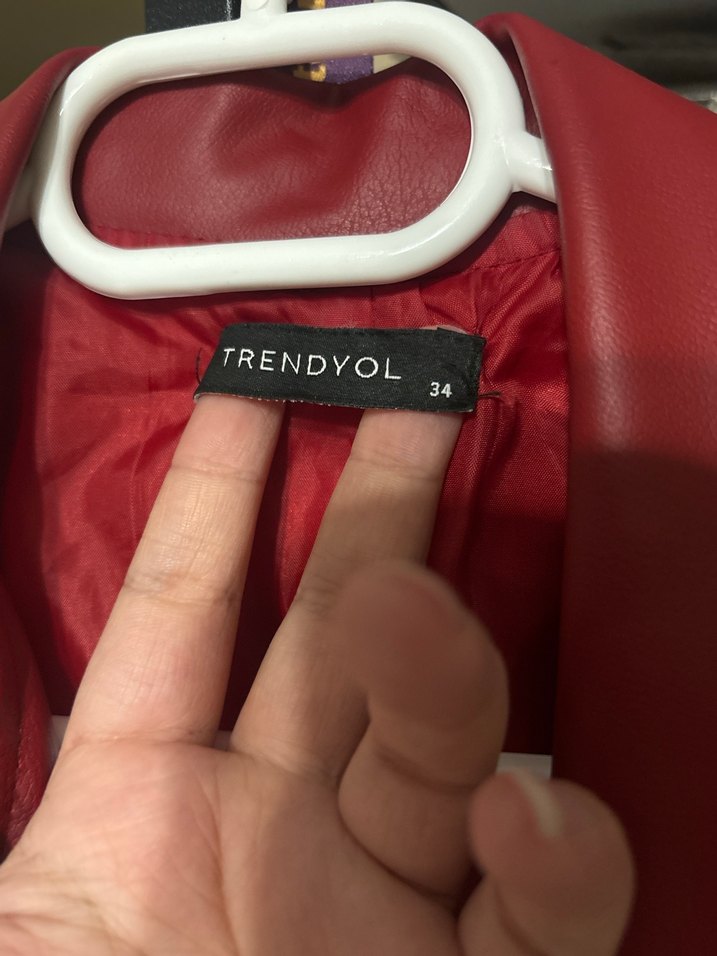 Kadın Kırmızı Deri Düğmeli Midi Blazer - Görsel 2