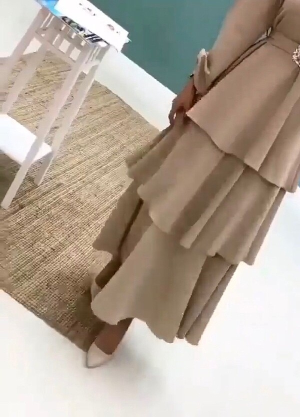 Kemerli pileli elbise - Görsel 3