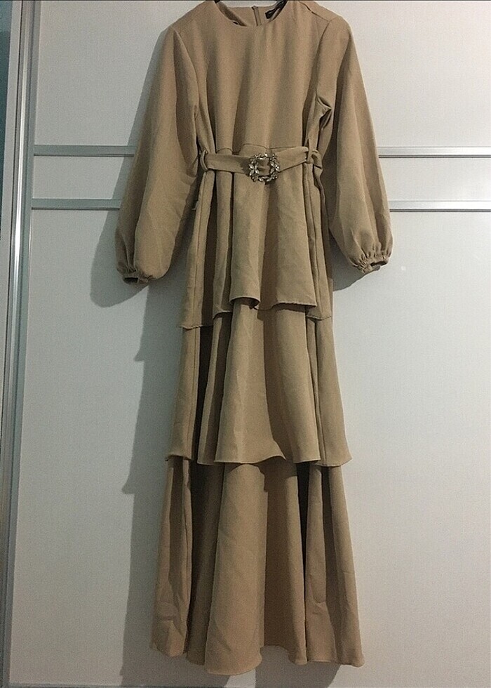 Kemerli pileli elbise - Görsel 2