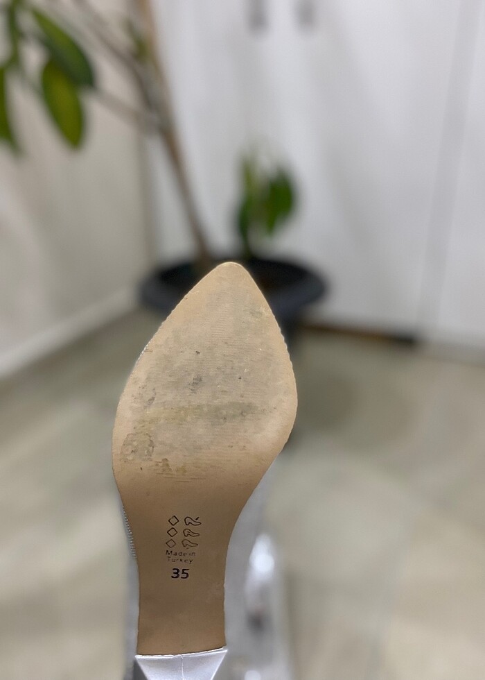 Taşlı topuklu ayakkabı - Görsel 4