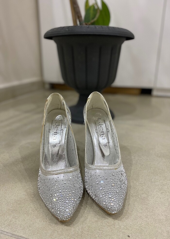 Taşlı topuklu ayakkabı - Görsel 2