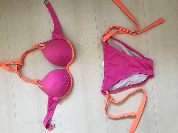Diğer Bikini takımı