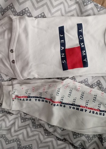 Tommy Jeans Bebek Beyaz Uzun Kollu alt üst takım - Görsel 2