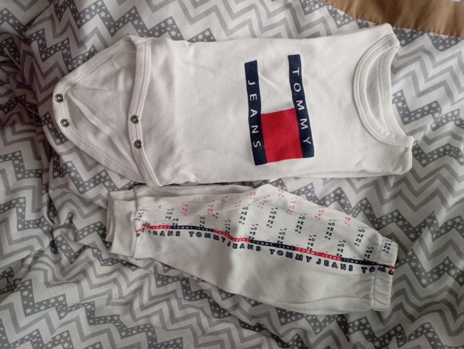Tommy Jeans Bebek Beyaz Uzun Kollu alt üst takım - Görsel 2