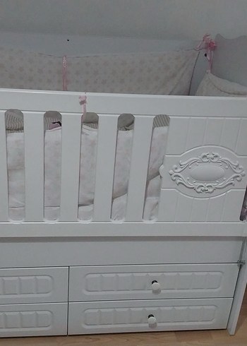 Beyaz Bebek Beşiği ve Altı Çekmeceli - Görsel 2