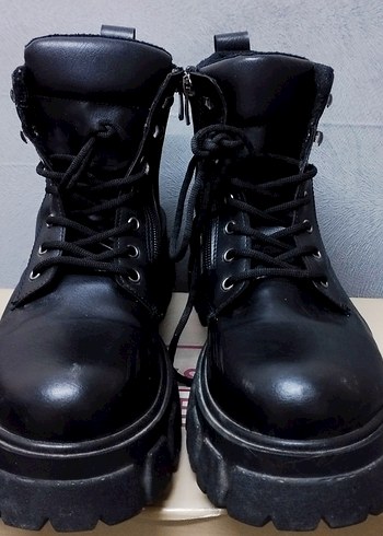 40 Beden Siyah Deri Platform Topuklu Goth Bot