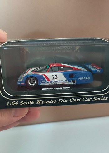 Kyosho Nissan R88C 1:64 Ölçek
