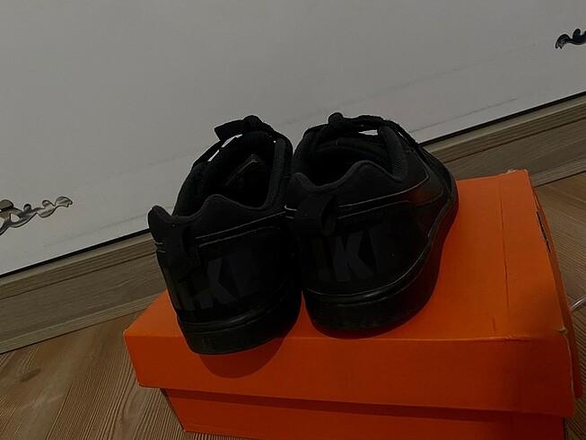 Nike Nike court