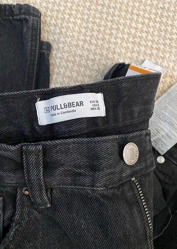 Pull and Bear Siyah mom jean