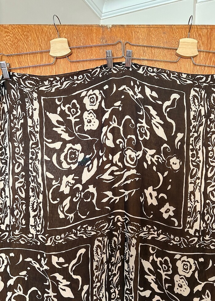 Siyah Beyaz Pareo - Görsel 2