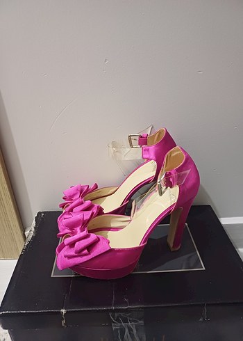 Fiyonklu Pembe Kadın Topuklu Abiye Ayakkabı - Görsel 5
