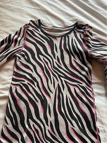 13-14 Yaş Beden Zebra sıcacık pijama takımı
