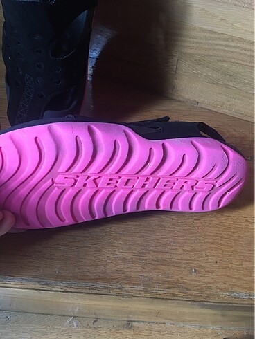35 Beden siyah Renk YEPYENİ SKECHERS SANDALET
