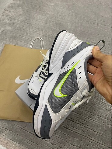 40 Beden NIKE AIR MONARCH NEON SARI/YEŞİL