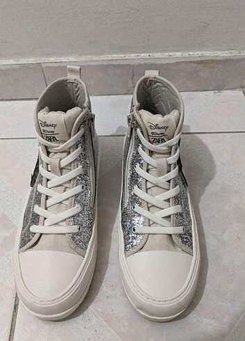 36 Beden Zara bot