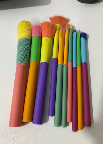 Renkli Makyaj Fırça Seti - Görsel 2