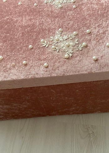 İşlemeli Boncuklu çeyiz sandığı - Görsel 6