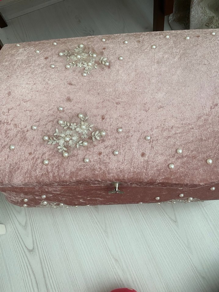 İşlemeli Boncuklu çeyiz sandığı - Görsel 4