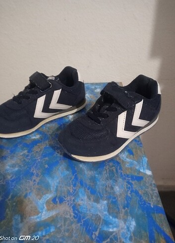 Hummel 30 numara spor ayakkabısı 