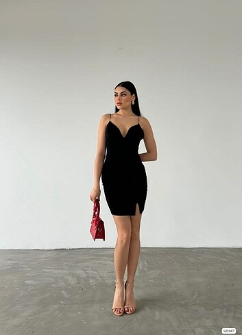 YENİ MODEL SCUBA KREP GULOPLU YIRTMAÇ DETAY KISA ELBİSE S M
