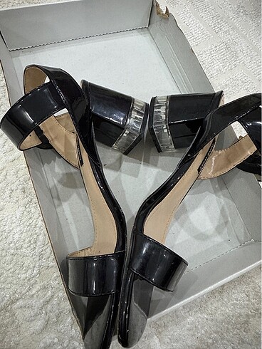 Topuklu ayakkabı - Görsel 5