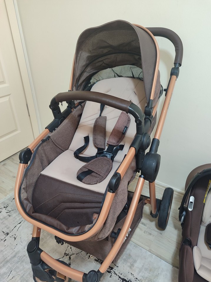 Kahverengi ve Gri Bebek Arabası Seti - Görsel 2