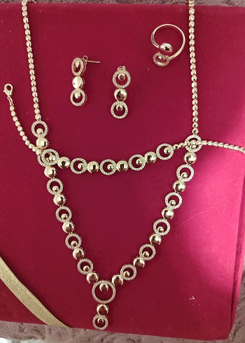 Zincir Detaylı Altın kaplama kararmaz Kadın Takı Seti - Görsel 2