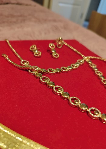 Zincir Detaylı Altın kaplama kararmaz Kadın Takı Seti - Görsel 4