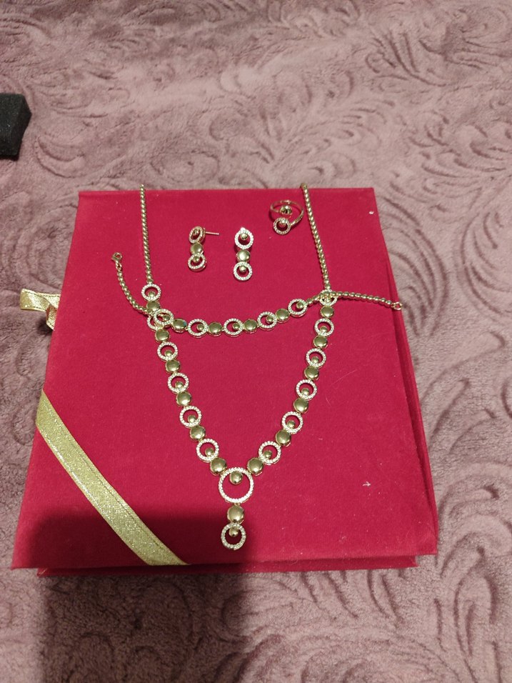 Zincir Detaylı Altın kaplama kararmaz Kadın Takı Seti - Görsel 3