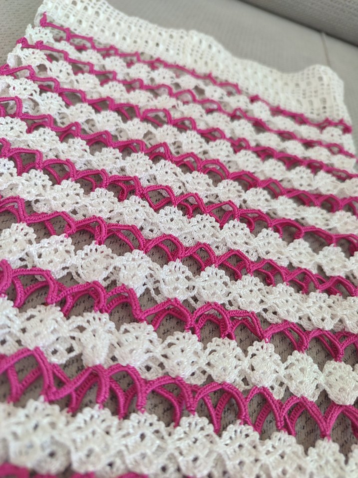 Pembe ve Beyaz bebek yastığı - Görsel 3