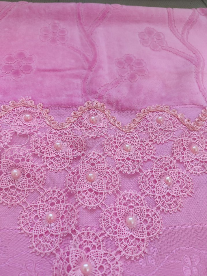 Dantel Detaylı Pembe havlu - Görsel 2