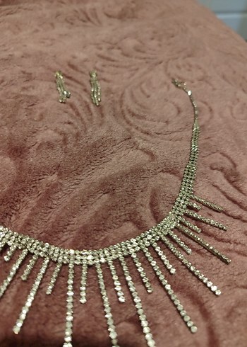 Bej Parıltılı İşlemeli Kadın Takı Seti - Görsel 4