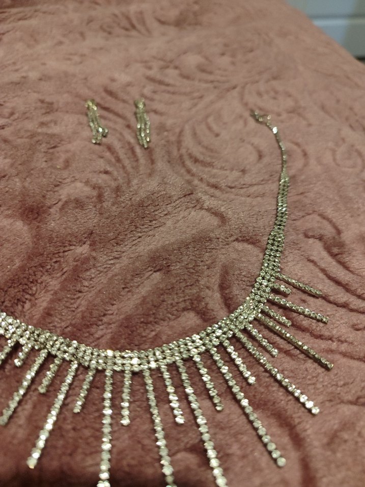 Bej Parıltılı İşlemeli Kadın Takı Seti - Görsel 4