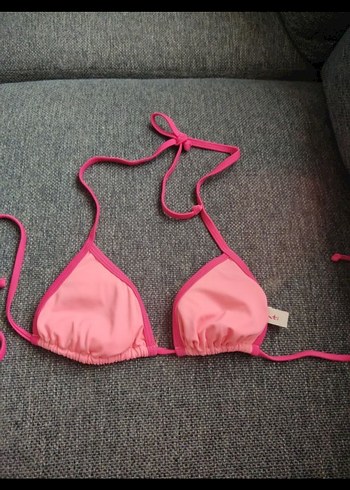 Pembe Strappy Kadın Bikini Üstü