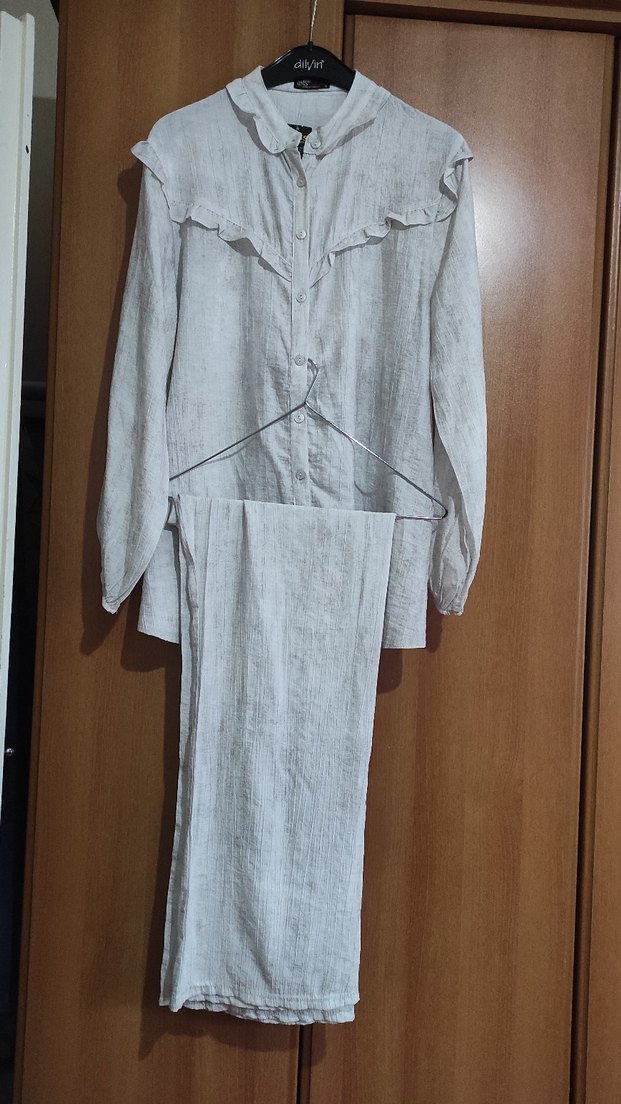 Bej Keten Uzun Kollu Bol Kesim Kadın Takım - Görsel 3