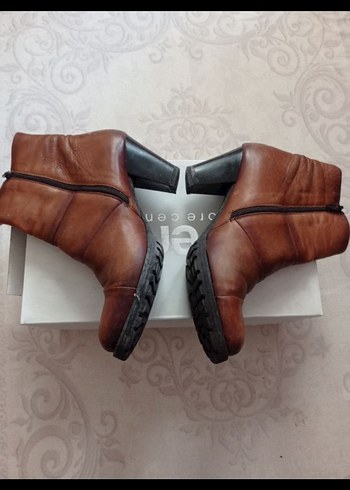 Kahverengi Deri Kadın Botlar Topuklu - Görsel 3