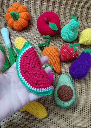 Renkli Amigurumi Meyve ve Sebzeler
