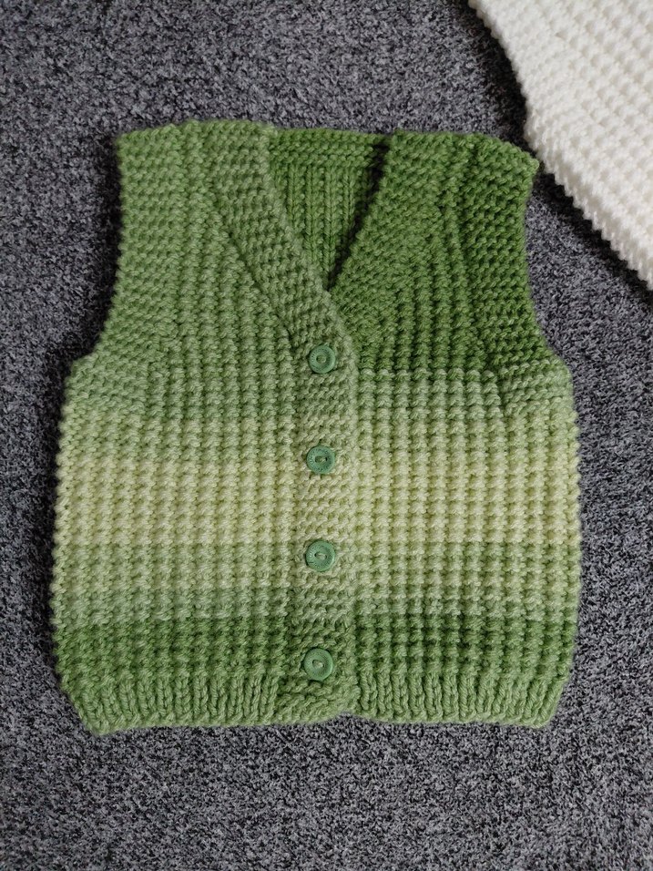 Örgü Erkek Çocuk Yeleği - Görsel 2