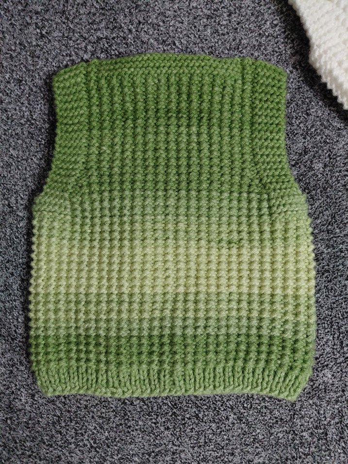 Örgü Erkek Çocuk Yeleği - Görsel 3