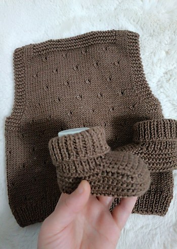 El Örgüsü Bebek Yeleği+Patik - Görsel 2