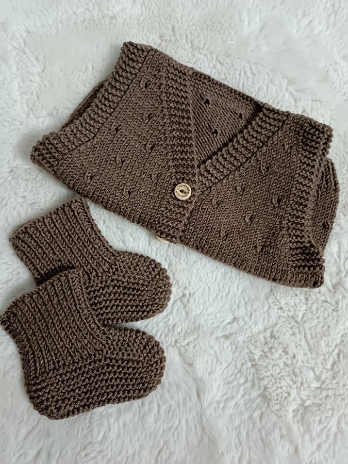 El Örgüsü Bebek Yeleği+Patik - Görsel 4