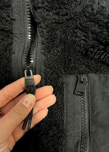 Calvin Klein Siyah Suni Kürklü Kadın Ceket - Görsel 3