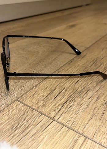 Parlak Siyah Ray-Ban Kadın Gözlüğü - Görsel 3