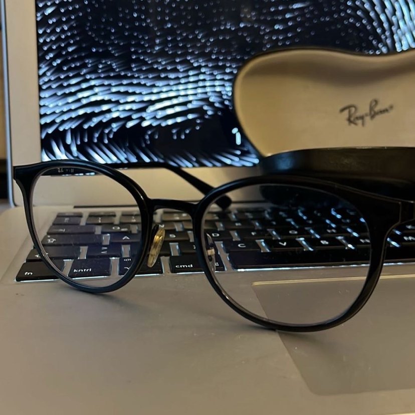 Parlak Siyah Ray-Ban Kadın Gözlüğü - Görsel 2