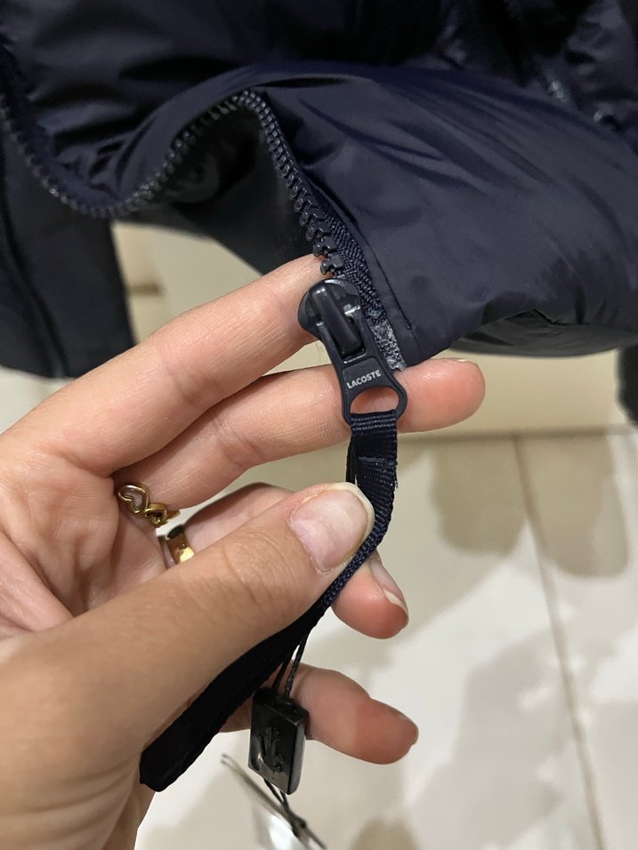 Lacoste yeni etiketli lacivert şişme mont - Görsel 3