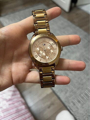  Beden altın Renk Tommy Hilfiger rose saat